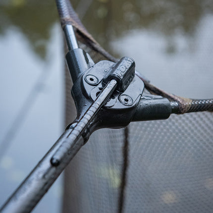 Fox Lever-lok Landing Net - 42"" 8FT 2 Piece handle