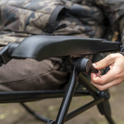 NASH Bank Life Hi Back Lounger Camo